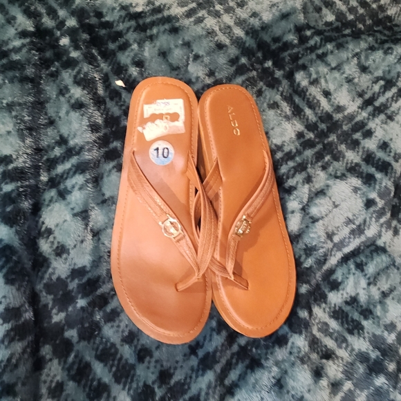 ALDO Women’s Camel TAN Brown Sandals Platform Flip Flops Wedges Shoes Size 10 - Picture 5 of 8